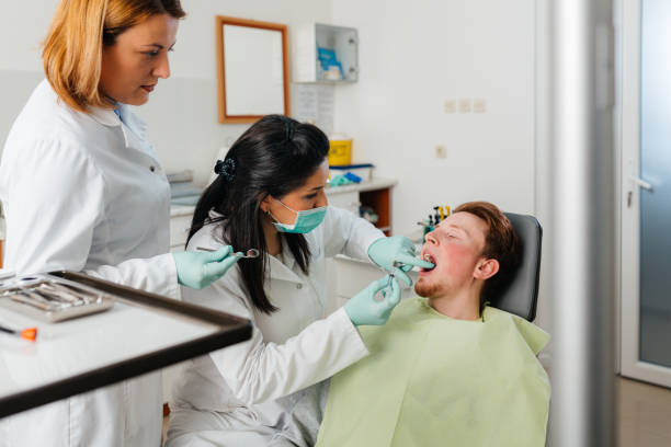Best Emergency Tooth Extraction in Marysville, MI